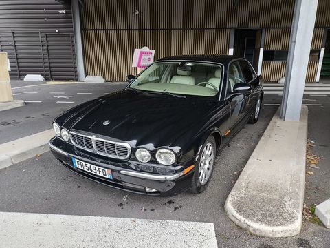 Jaguar XJ 6 XJ6 3.0 V6 Classique A 2003 occasion Rodez 12000