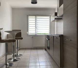  Appartement à louer 3 pièces 67 m²