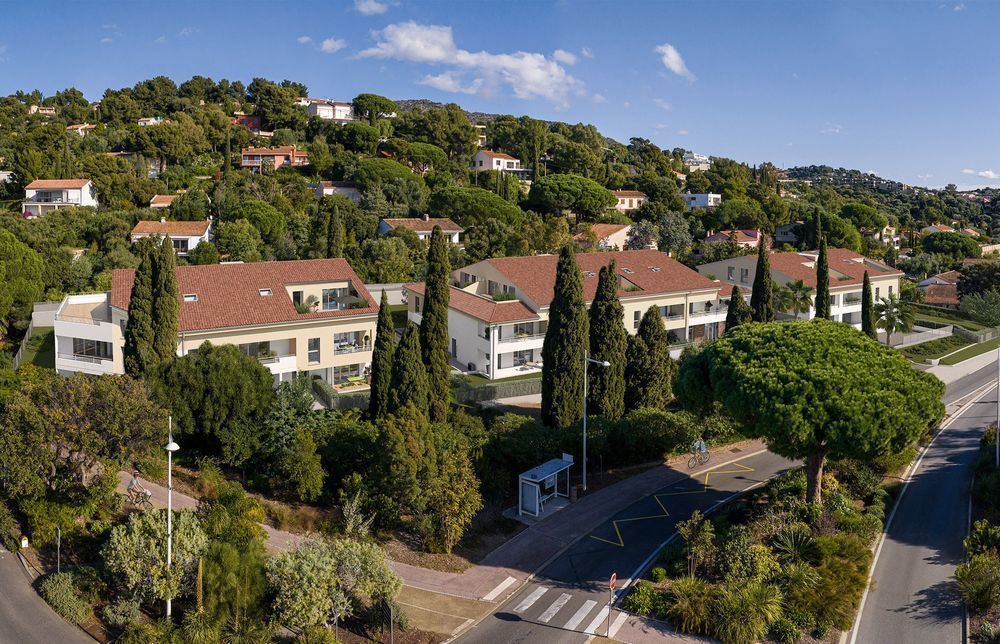 Appartements neufs   Bormes-les-Mimosas (83230)