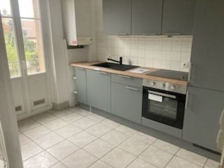  Appartement � louer 4 pi�ces 75 m�