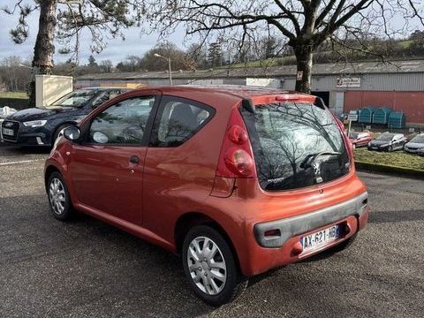 Peugeot 107 1.0e 12V 68ch 2-Tronic Trendy 2010 occasion Chaponost 69630