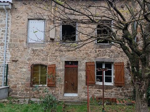   MAISON DE VILLE MITOYENNE EN PIERRE A RENOVER+TERRAIN 77 M2 Maison - 7 pi�ce(s) - 115 m�