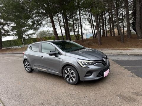 Renault Clio V Clio E-Tech full hybrid 145 Evolution 2023 occasion Fabr&egrave;gues 34690