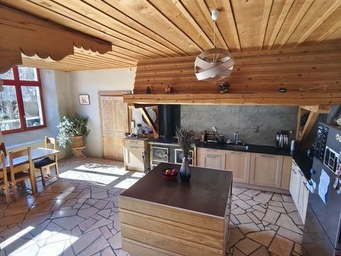   Maison 220 m� avec logement ind�pendant Maison - 15 + pi�ce(s) - 220 m�