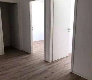  Atelier � louer 1 pi�ce 102 m�