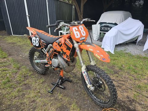 Moto KTM 2000 occasion Teill&eacute; 44440