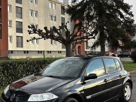 Renault M&eacute;gane 1.6i 16V Expression 2006 occasion Auch 32000