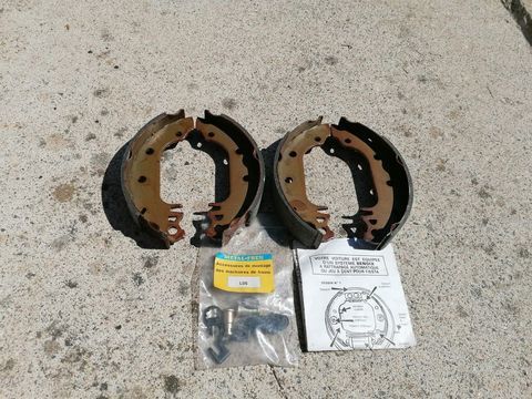 Pi&egrave;ces et &eacute;quipements Voiture Pi&egrave;ces et &eacute;quipements Voiture  occasion L&eacute;zignan-la-C&egrave;be 34120