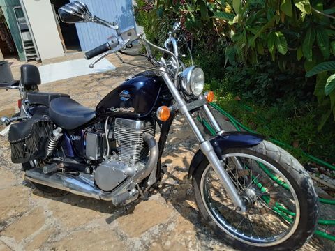 Moto SUZUKI 1992 occasion Saint-Cyr-sur-Mer 83270