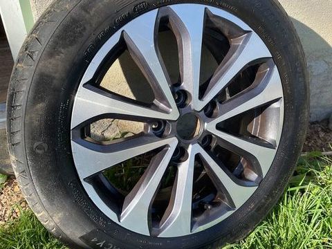 Pi&egrave;ces et &eacute;quipements Voiture Pi&egrave;ces et &eacute;quipements Voiture  occasion Mis&eacute;rieux 01600