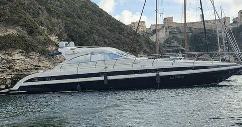 Bateaux &agrave; moteur Vedette - Yacht - Offshore 2006 occasion Saint-Tropez 83990