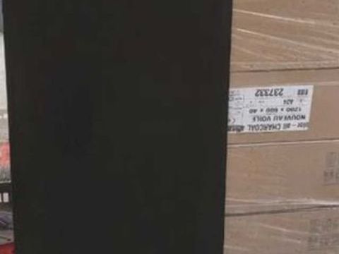 Dalle Noir faux plafond 350 38320 Poisat