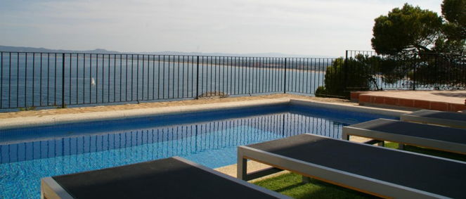 Agence ESCAPADE  17600 FIGUERES