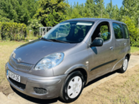 Yaris Verso 85 VVT-i Lin&eacute;a Luna 2008 occasion 72390 Le Luart