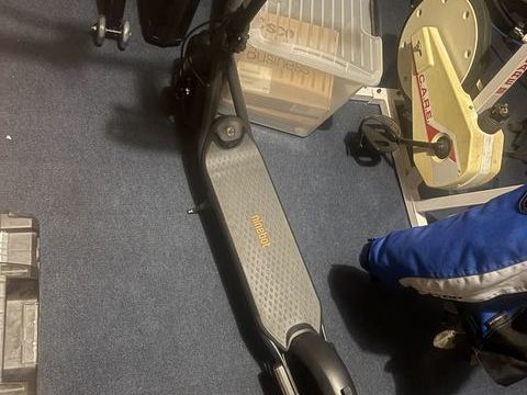 Trottinette électrique ninebot f2 220 Preignac (33)