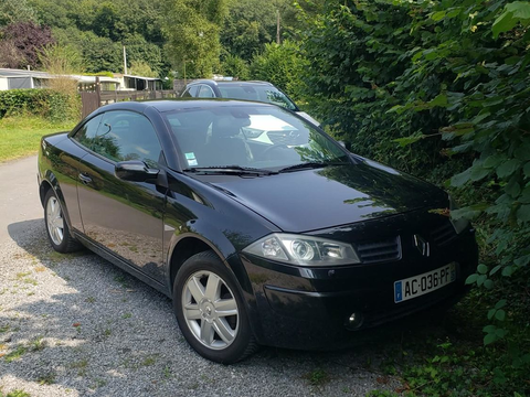 Renault M&eacute;gane 1.9l 130ch 2004 occasion Charleville-M&eacute;zi&egrave;res 08000