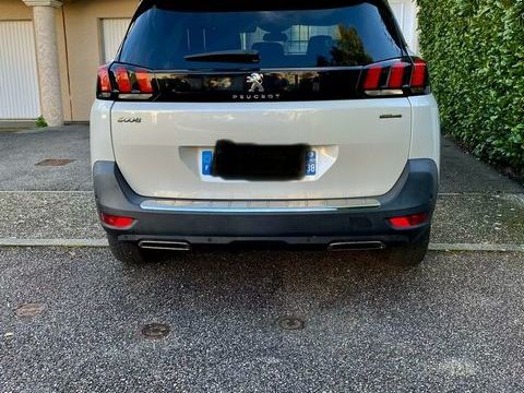 Peugeot 5008 1.2 Puretech 130ch S&S BVM6 7 Places Allure 2019 occasion Saint-Bonnet-de-Mure 69720