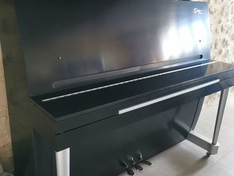 Piano Samick Ditto limited edition  3800 Saint-Romain-la-Virvée (33)