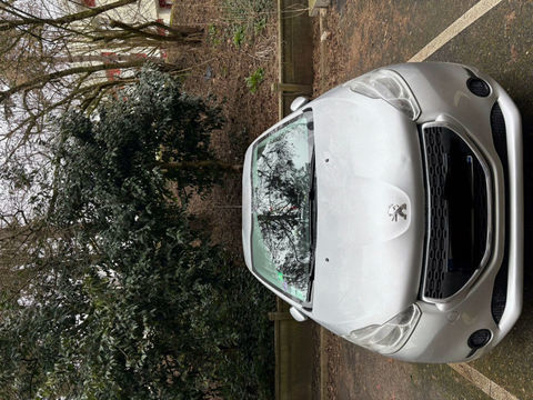 Peugeot 208 1.2 PureTech 82ch BVM5 Active 2015 occasion Cergy 95000