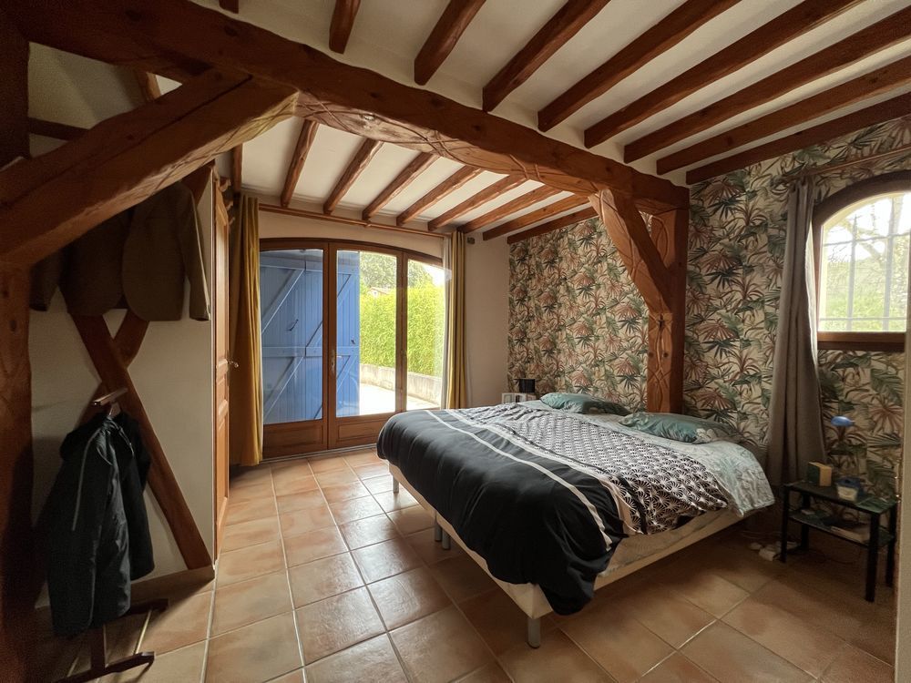 � vendre  Maison N�oules (83136)