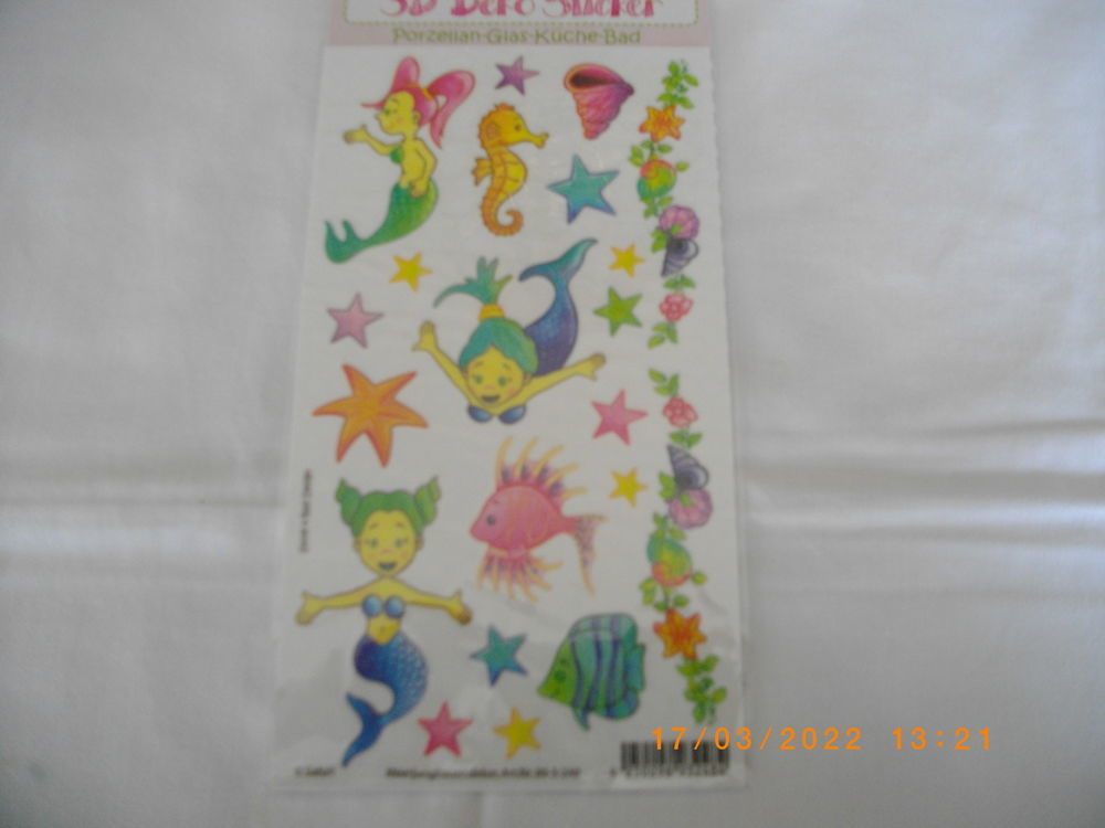 QUATRE PAQUETS DE PLAQUES DE STICKERS POUR ENFANT Jeux / jouets