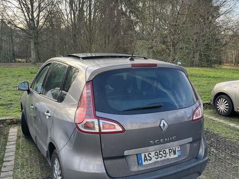 Renault Sc&eacute;nic III Scenic III dCi 110 FAP eco2 Dynamique Energy 2010 occasion Villecresnes 94440