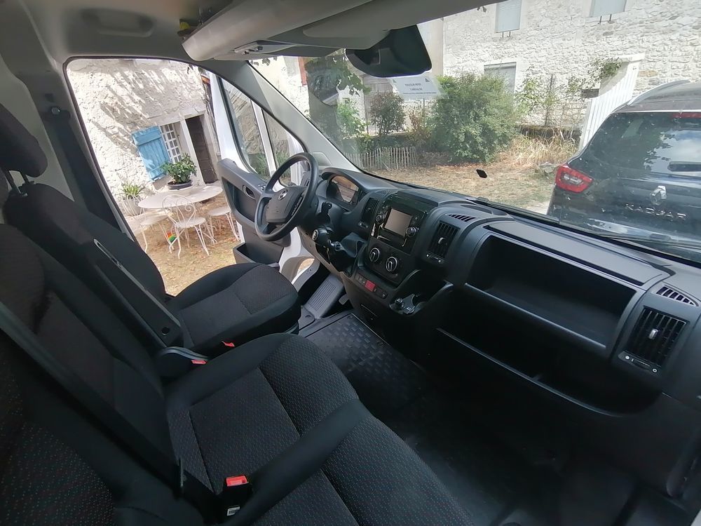 Movano MOVANO FGN 3.5T L3H3 140 CH ESSENTIA 2022 occasion 73000 Chamb&eacute;ry