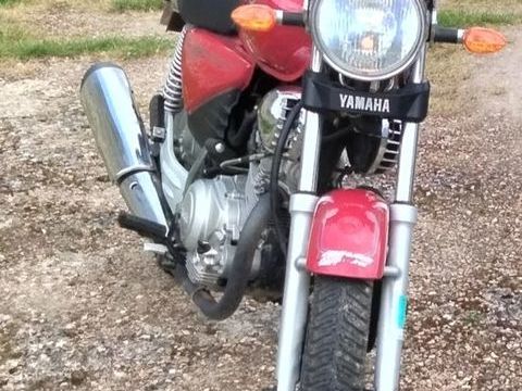 Moto YAMAHA 2008 occasion &Eacute;cos 27630
