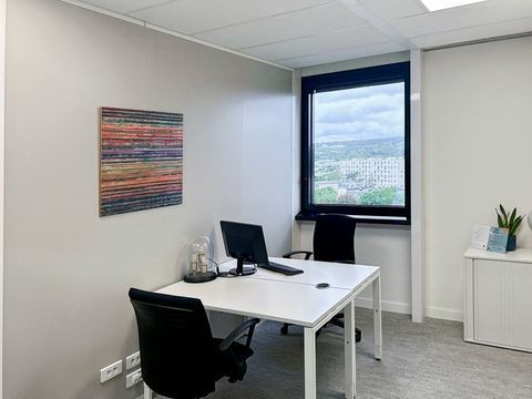 Espace de bureau tout compris pour vous-m&ecirc;me et votre &eacute;quipe &agrave; Rueil Malmaison Plaine Gare  1217 92500 Rueil-malmaison