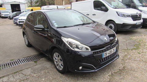 Peugeot 208 1.2 PureTech 82ch BVM5 Urban Soul 2015 occasion Champigny-sur-Marne 94500
