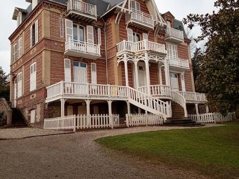   F2 en rez de jardin proche centre et plage Appartement - 2 pi�ce(s) - 24 m�