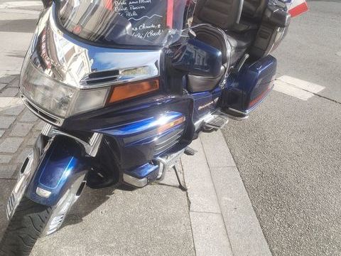 Moto HONDA 2000 occasion Guainville 28260