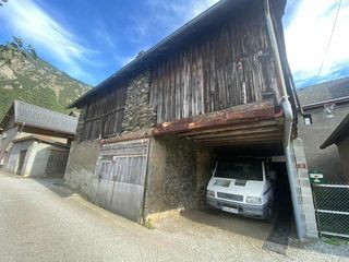  Remise / Grange � vendre 3 pi�ces 180 m�