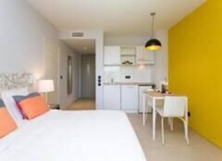  Appartement à louer 1 pièce 22 m² Mougins