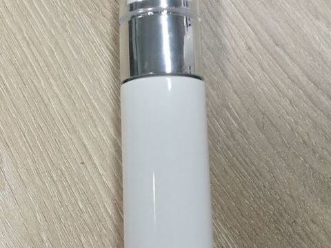 D�stockage flacons cosm�tiques neufs ? lots professionnels 100 Saint-Michel-de-Fronsac (33)