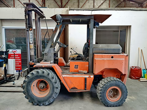 Engin de Manutention / Levage Engin de Manutention / Levage 1992 occasion Tours 37000