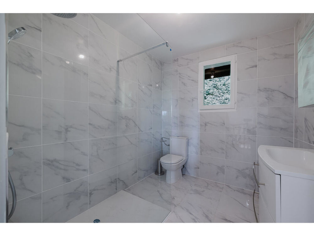 � vendre  Maison �chenevex (01170)