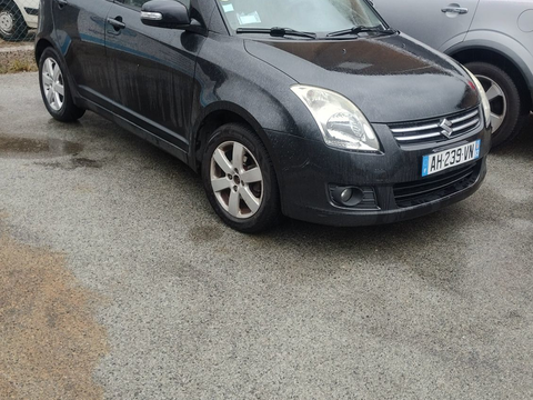 Suzuki Swift 1.3 Anniversary 2009 occasion Sainte-Maxime 83120