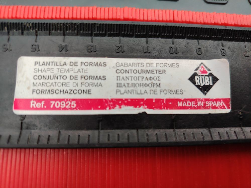 RUBI Gabarit de formes 70925 decoupe Bricolage