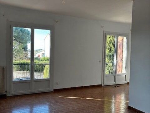   MAISON INDIVIDUELLE DANS QUARTIER AU CALME  Maison - 5 pi�ce(s) - 169 m�