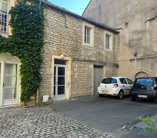  Atelier à louer 1 pièce 70 m²