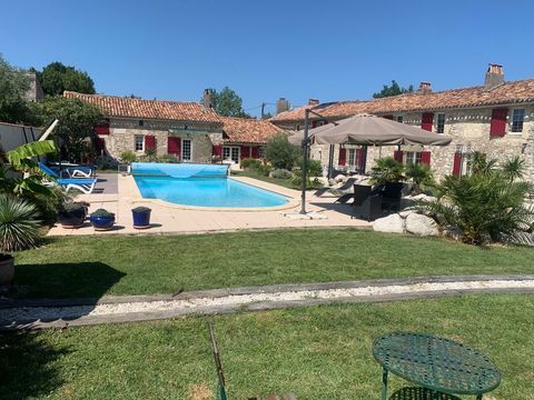   SUD OUEST   : PROPRI�T� D'EXCEPTION R�NOV�E PAR ARCHITECTE   Maison - 14 pi�ce(s) - 450 m�