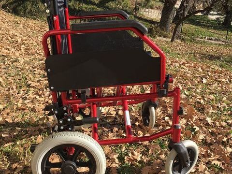 FAUTEUIL ROULANT 150 06650 Opio