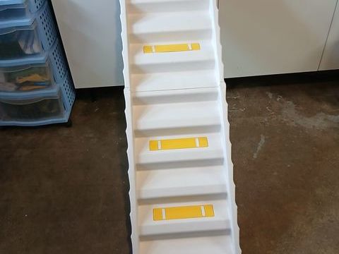 Échelle de voiture pour chien 35 21300 Chenve