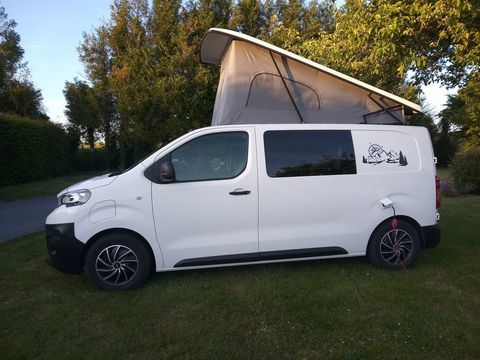 Van am&eacute;nag&eacute; Van am&eacute;nag&eacute; 2021 occasion Le Havre 76600