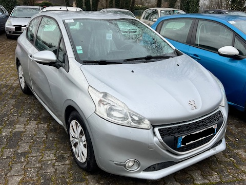 Peugeot 208 PEUGEOT 1.2 VTI 82 ACTIVE 3P 2013 occasion Gerstheim 67150