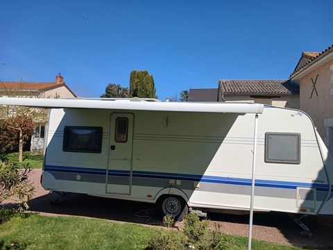 HOBBY Caravane 2006 occasion Vouzailles 86170