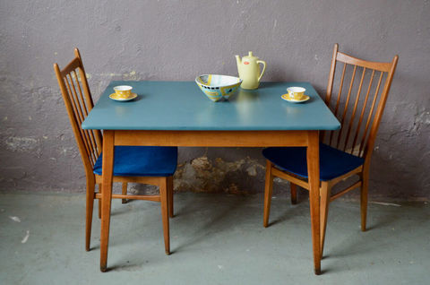 Table bistrot vintage aux pieds compas et plateau bleu orage 560 Wintzenheim (68)