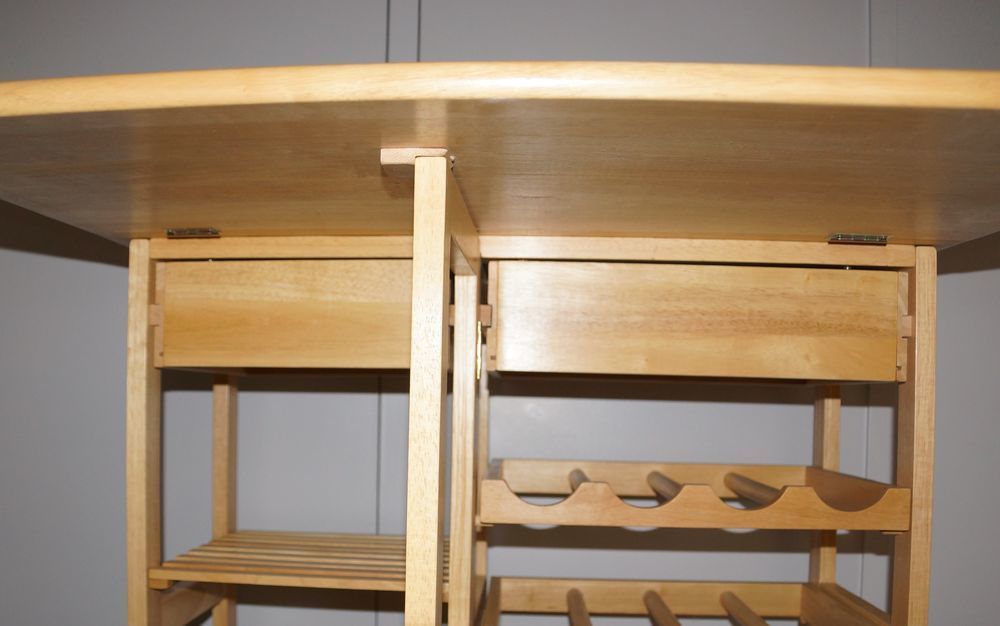 TABLE DESSERTE A ROULETTES Meubles