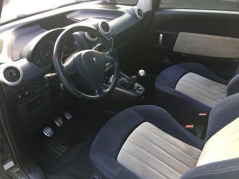 Peugeot 1007 1.6 HDi 16V 110ch FAP BLUE LION Black & Silver Edition 2009 occasion Asni&egrave;res-sur-Seine 92600